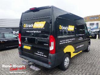 Peugeot Boxer 2.0 Blue HDI L2H2 Premium Pack picture 3