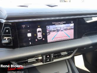 Porsche Macan 4 100kWh picture 21