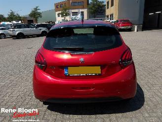 Peugeot 208 1.2 Puretech Allure 110pk picture 3