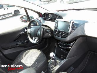 Peugeot 208 1.2 Puretech Allure 110pk picture 11