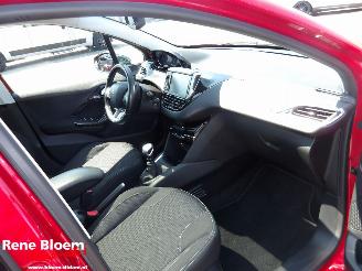 Peugeot 208 1.2 Puretech Allure 110pk picture 10