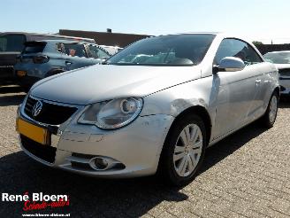 Vaurioauto  passenger cars Volkswagen Eos 1.6 16V FSI 116pk  Cabrio 2007/8