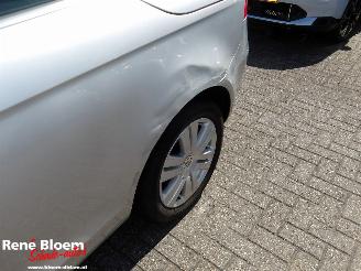 Volkswagen Eos 1.6 16V FSI 116pk  Cabrio picture 8