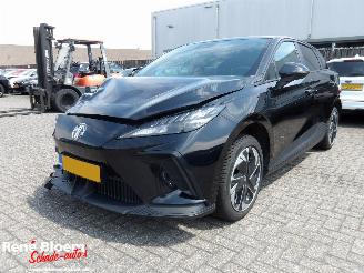 skadebil auto MG MG4 Electric Comfort 64kWh 2024/9