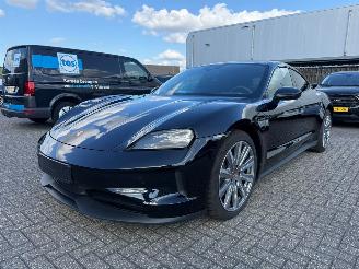 Auto incidentate Porsche Taycan Performance Battery Plus 84kWh 2024/12