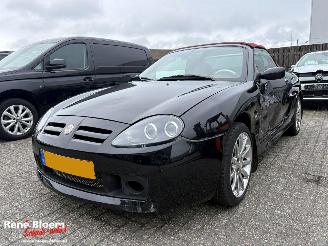 krockskadad bil auto MG TF 1.8 TF 135 80th Anniversary Cabrio 2004/5
