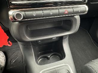 Citroën C3 Gereserveerd 1.2 PureTech 83pk C-Series - navi - line assist - clima - cruise - apple carpl - 66dkm nap - licht + regensensor picture 34