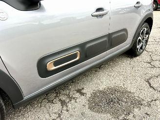 Citroën C3 Gereserveerd 1.2 PureTech 83pk C-Series - navi - line assist - clima - cruise - apple carpl - 66dkm nap - licht + regensensor picture 88