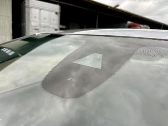 Citroën C3 Gereserveerd 1.2 PureTech 83pk C-Series - navi - line assist - clima - cruise - apple carpl - 66dkm nap - licht + regensensor picture 91