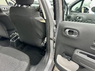 Citroën C3 Gereserveerd 1.2 PureTech 83pk C-Series - navi - line assist - clima - cruise - apple carpl - 66dkm nap - licht + regensensor picture 68