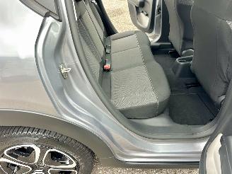 Citroën C3 Gereserveerd 1.2 PureTech 83pk C-Series - navi - line assist - clima - cruise - apple carpl - 66dkm nap - licht + regensensor picture 14