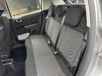 Citroën C3 Gereserveerd 1.2 PureTech 83pk C-Series - navi - line assist - clima - cruise - apple carpl - 66dkm nap - licht + regensensor picture 66