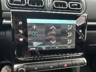 Citroën C3 Gereserveerd 1.2 PureTech 83pk C-Series - navi - line assist - clima - cruise - apple carpl - 66dkm nap - licht + regensensor picture 28