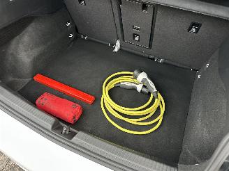 Volkswagen ID.3 gereserveerd 58kWh 204pk aut First Plus - nap - navi - cam - keyless - 19 inch - stuurverw - front + line assist - sfeerverl picture 12