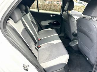 Volkswagen ID.3 gereserveerd 58kWh 204pk aut First Plus - nap - navi - cam - keyless - 19 inch - stuurverw - front + line assist - sfeerverl picture 57