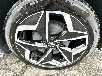 Volkswagen ID.3 gereserveerd 58kWh 204pk aut First Plus - nap - navi - cam - keyless - 19 inch - stuurverw - front + line assist - sfeerverl picture 69
