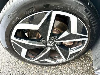 Volkswagen ID.3 gereserveerd 58kWh 204pk aut First Plus - nap - navi - cam - keyless - 19 inch - stuurverw - front + line assist - sfeerverl picture 75