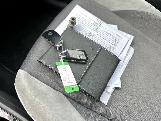 Volkswagen ID.3 gereserveerd 58kWh 204pk aut First Plus - nap - navi - cam - keyless - 19 inch - stuurverw - front + line assist - sfeerverl picture 20