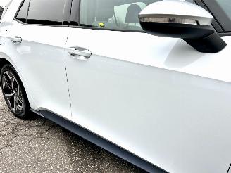 Volkswagen ID.3 gereserveerd 58kWh 204pk aut First Plus - nap - navi - cam - keyless - 19 inch - stuurverw - front + line assist - sfeerverl picture 85