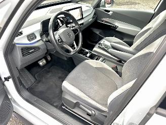 Volkswagen ID.3 gereserveerd 58kWh 204pk aut First Plus - nap - navi - cam - keyless - 19 inch - stuurverw - front + line assist - sfeerverl picture 17