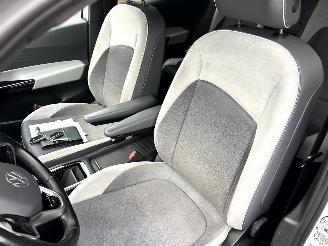 Volkswagen ID.3 gereserveerd 58kWh 204pk aut First Plus - nap - navi - cam - keyless - 19 inch - stuurverw - front + line assist - sfeerverl picture 48