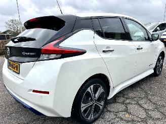 Nissan Leaf 40kWh 150pk aut n-connecta - 15dkm nap - 1e eig - keyless - 360 cam - navi - stuurverw - stoelverw v+a picture 5
