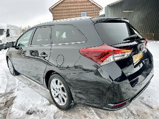 Toyota Auris Touring Sports Gereserveerd 1.8 Hybrid 123pk aut Exe - pano - nap - navi - camera - keyless - front + line + park assist picture 7