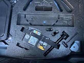 Renault Clio gereserveerd 1.6 E-Tech Hybrid 8-traps aut 140 Intens - nap - 360cam - keyless - navi - front + line + side + park assist - virtual picture 65