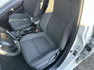 Suzuki Swace 1.8 Hybrid 148pk aut Style - front + line + side + park assist - camera - keyless - stoelverw - stuurverw - parelmoer picture 40