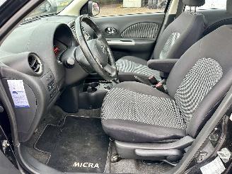 Nissan Micra 1.2i 80pk Connect Edition 5drs - navi - clima - cruise - pdc v+a - licht + regensensor - gebruikerssporen picture 35