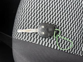 Nissan Micra 1.2i 80pk Connect Edition 5drs - navi - clima - cruise - pdc v+a - licht + regensensor - gebruikerssporen picture 25