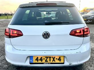 Volkswagen Golf 1.2 TSI 105pk 6-bak Highl 5drs - pano - nap - xenon - massage - navi - stoelverw - half leer - bearlock picture 106