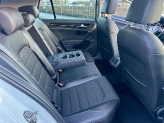 Volkswagen Golf 1.2 TSI 105pk 6-bak Highl 5drs - pano - nap - xenon - massage - navi - stoelverw - half leer - bearlock picture 21