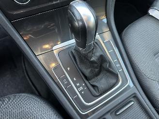 Volkswagen Golf 1.5 TSI 131pk 7-Traps aut + f1 comf bns 5drs - carplay - front assist - acc - pdc v+a - inkl trekh - privacy glass picture 13