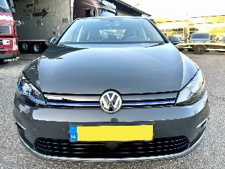 Volkswagen e-Golf 136pk aut E-DITION 5drs - 33dkm nap - front assist - clima - cruise - pdc v+a - keyless entry + start - stoelverw picture 3
