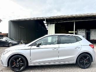 Coche accidentado Seat Ibiza FR 1.0 TSI 110pk 7-traps aut + F1 5drs - nap - navi - camera - sfeerverl - front + line assist - virtual cockpit 2021/11