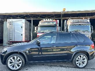 škoda osobní automobily BMW X5 xDrive30d 235pk 6-traps aut Executive 7Pers - nav - camera - leer + stoelverw - 20 inch m-sport - zwarte hemel - trekh 2010/2