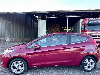 Avarii autoturisme Ford Fiesta 1.25i 82pk Titanium 3drs - nap - airco - elektr ram + spiegels - lmv - mistlampen - cv op afstandbed 2010/3