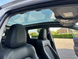 Toyota Auris Touring Sports Gereserveerd 1.8 Hybrid 123pk aut Lease pro - pano - nap - front + line + park assist - keyless entry + start - stoelverw picture 15