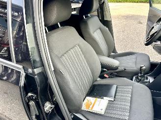 Volkswagen Polo 1.4 TDI 75pk BlueMotion 5drs - navi - clima - cruise - facelift - bleutooth - pdc v+a - front assist - privacy glass picture 46