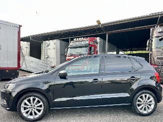uszkodzony samochody osobowe Volkswagen Polo 1.4 TDI 75pk BlueMotion 5drs - navi - clima - cruise - facelift - bleutooth - pdc v+a - front assist - privacy glass 2016/3