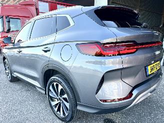 BYD Seal U 1.5 DM-i Plug-In Hybrid 180pk aut FWD Boost - pano - nap - head up - stuurverw - stoelkoeling - infinity picture 6