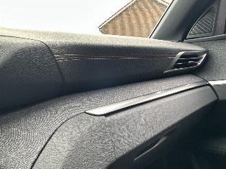 Peugeot 3008 1.2T PureT 131pk 6-bak GT-Line - 54dkm nap - pano - sfeerverl - keyless - camera - line + side + front assist picture 42