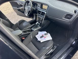 Volvo V-40 1.6 T4 179pk automaat Summum - xenon - navi - camera - keyless - front + line + side assist picture 13