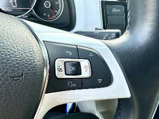 Volkswagen Up! 1.0i 65pk beats 5drs - nap - line assist - clima - cruise - pdc - privacy glass - subwoofer - licht + regensens picture 31