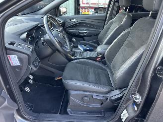 Ford Kuga 1.5 EcoB Turbo 150pk 6-bak ST-Line - nap - navi - xenon - park assist - leer + alcantara - zwarte hemel - keyless picture 49