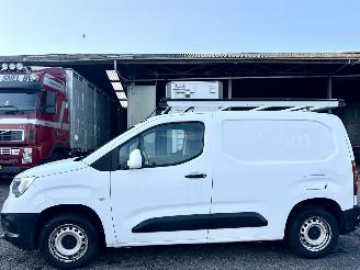 uszkodzony samochody ciężarowe Opel Combo 1.5D 76pk euro.6 L1/H1 Edition - nap - airco - cruise - imperiaal - schuifdeur - klapdeuren - elektr pakket 2019/10