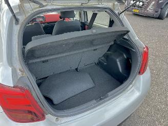 Toyota Yaris 1.3 VVT-i 99pk aut + f1 Dynamic - 48dkm nap - 1e eig - navi - cam - pdc v+a - airco - cruise - parelmoer picture 54