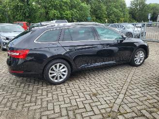 Skoda Superb Superb Combi 1.5 TSI ACT Business Edition Plus rijdbaar  NWE APK picture 5