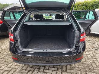 Skoda Superb Superb Combi 1.5 TSI ACT Business Edition Plus rijdbaar  NWE APK picture 16